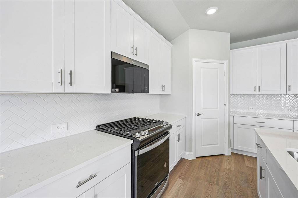 Mckinney, TX 75069,409 Midnight Oak Drive