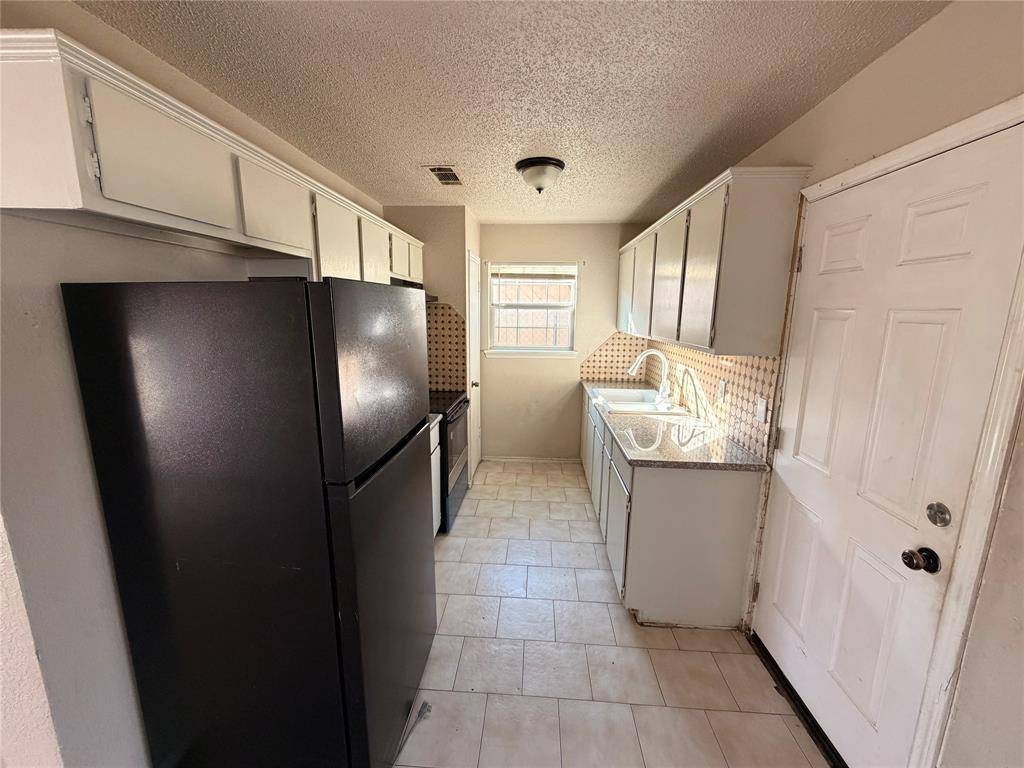 Dallas, TX 75217,1915 Red Cloud Drive