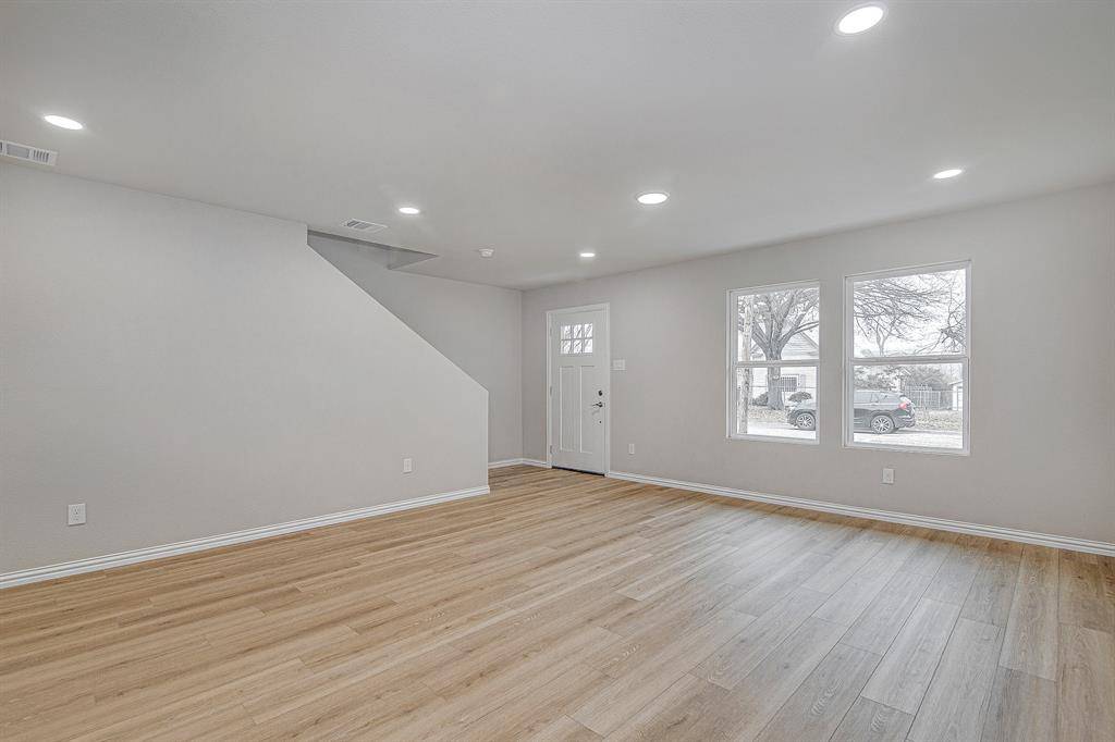 Fort Worth, TX 76110,320 W Gambrell Street