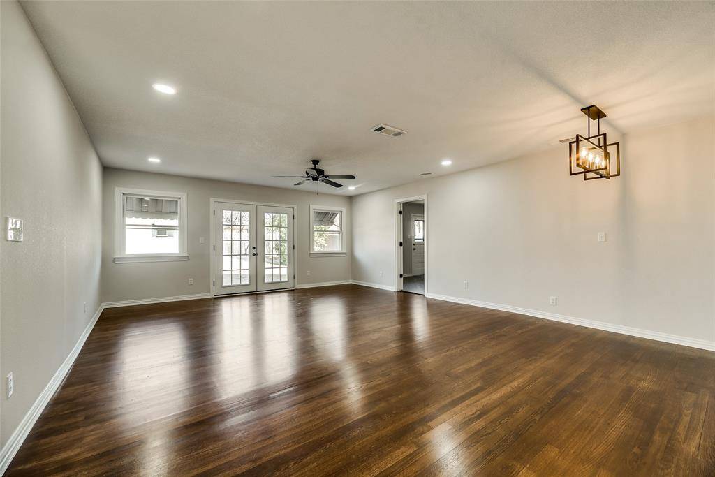 Fort Worth, TX 76107,4332 Diaz Avenue