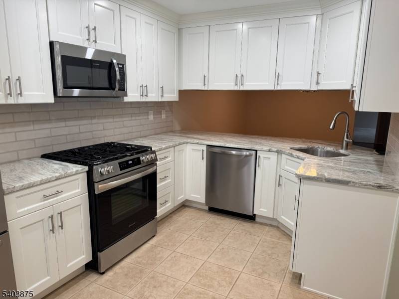 Lincoln Park Boro, NJ 07035,13 Homestead Ln