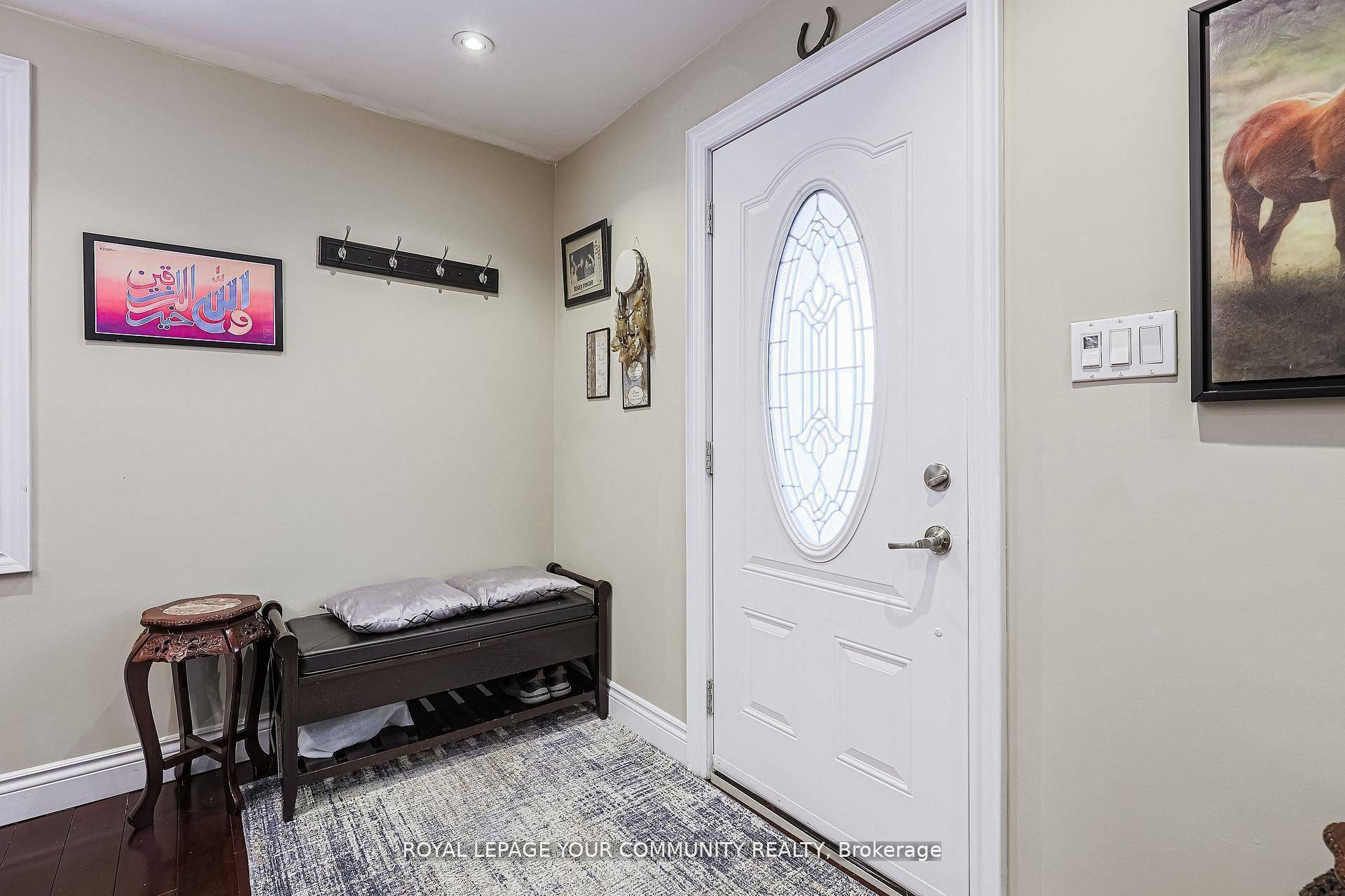 Toronto E04, ON M1R 2W1,52 Princeway DR #Upper