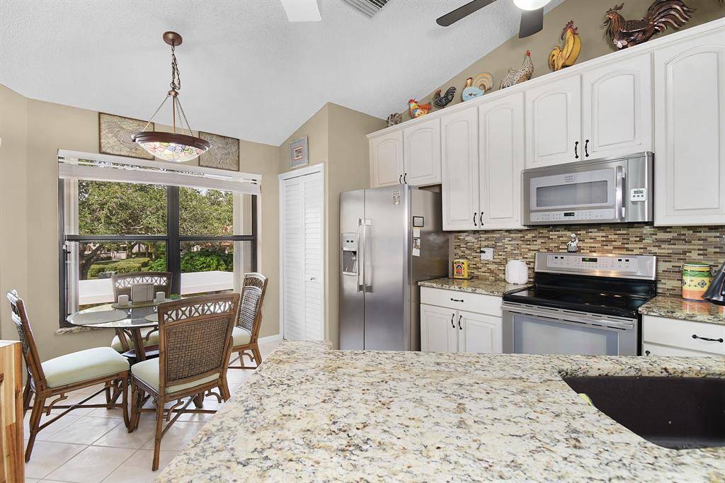 Stuart, FL 34997,6040 SE Martinique Dr #201