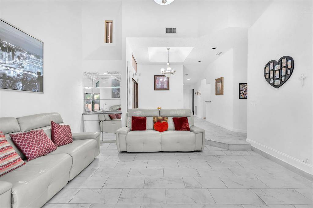 Boca Raton, FL 33433,22710 Meridiana Dr