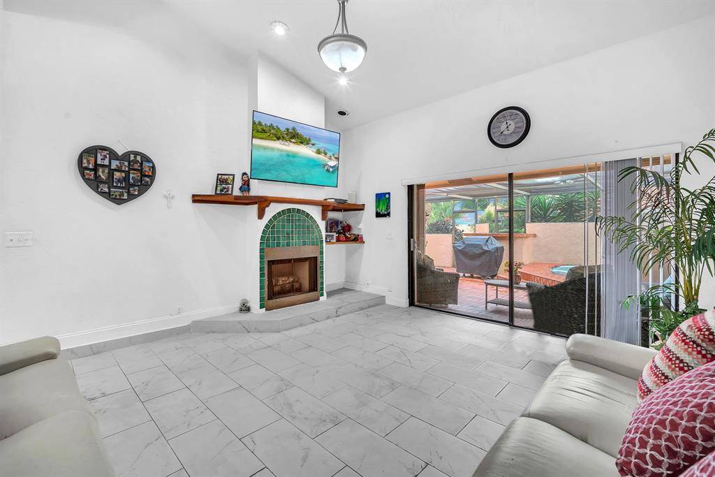 Boca Raton, FL 33433,22710 Meridiana Dr