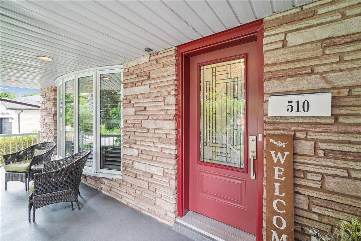 Burlington, ON L7N 2W8,510 Fenwick PL