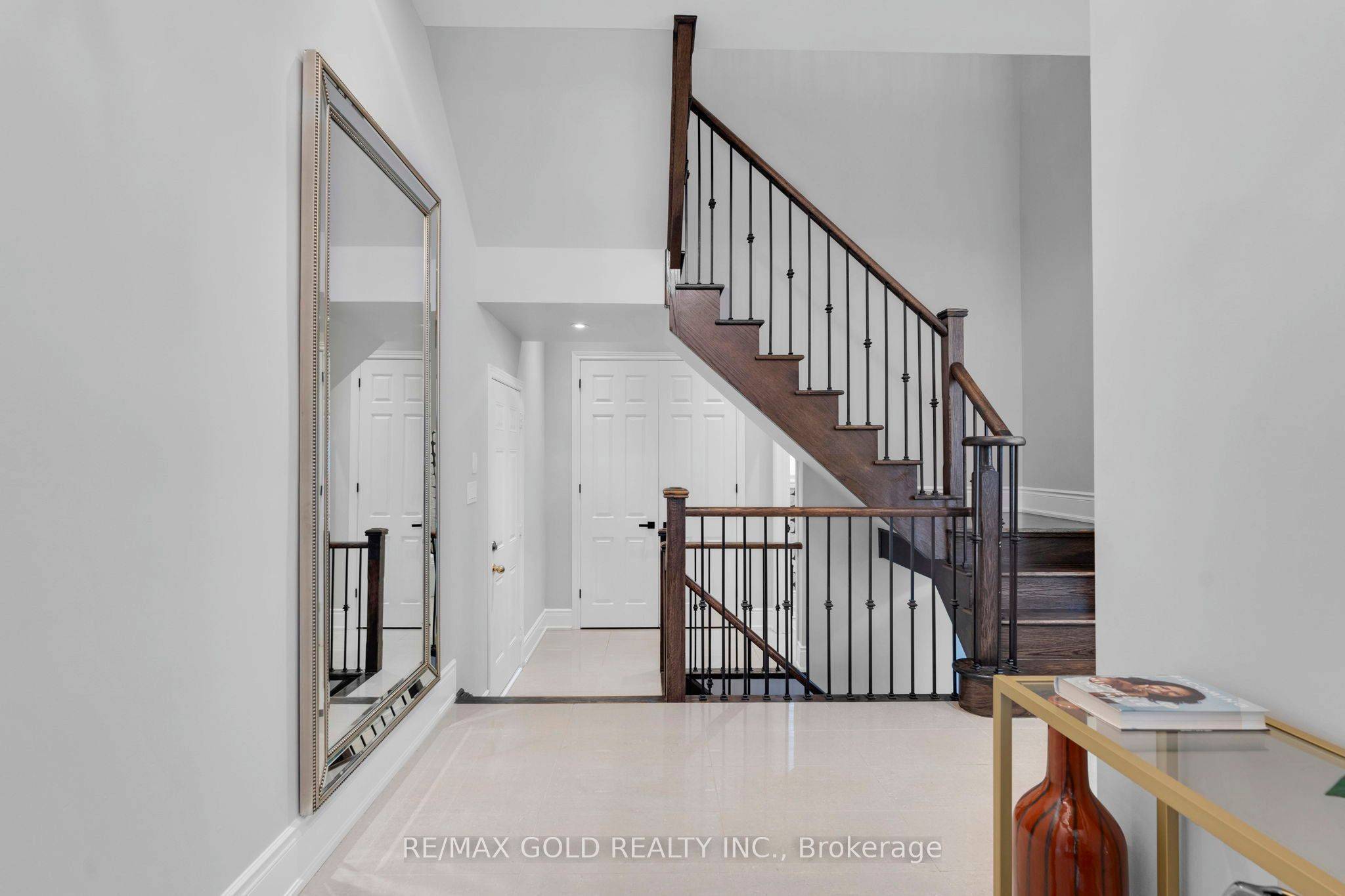 Brampton, ON L6P 4E8,34 Rhapsody CRES