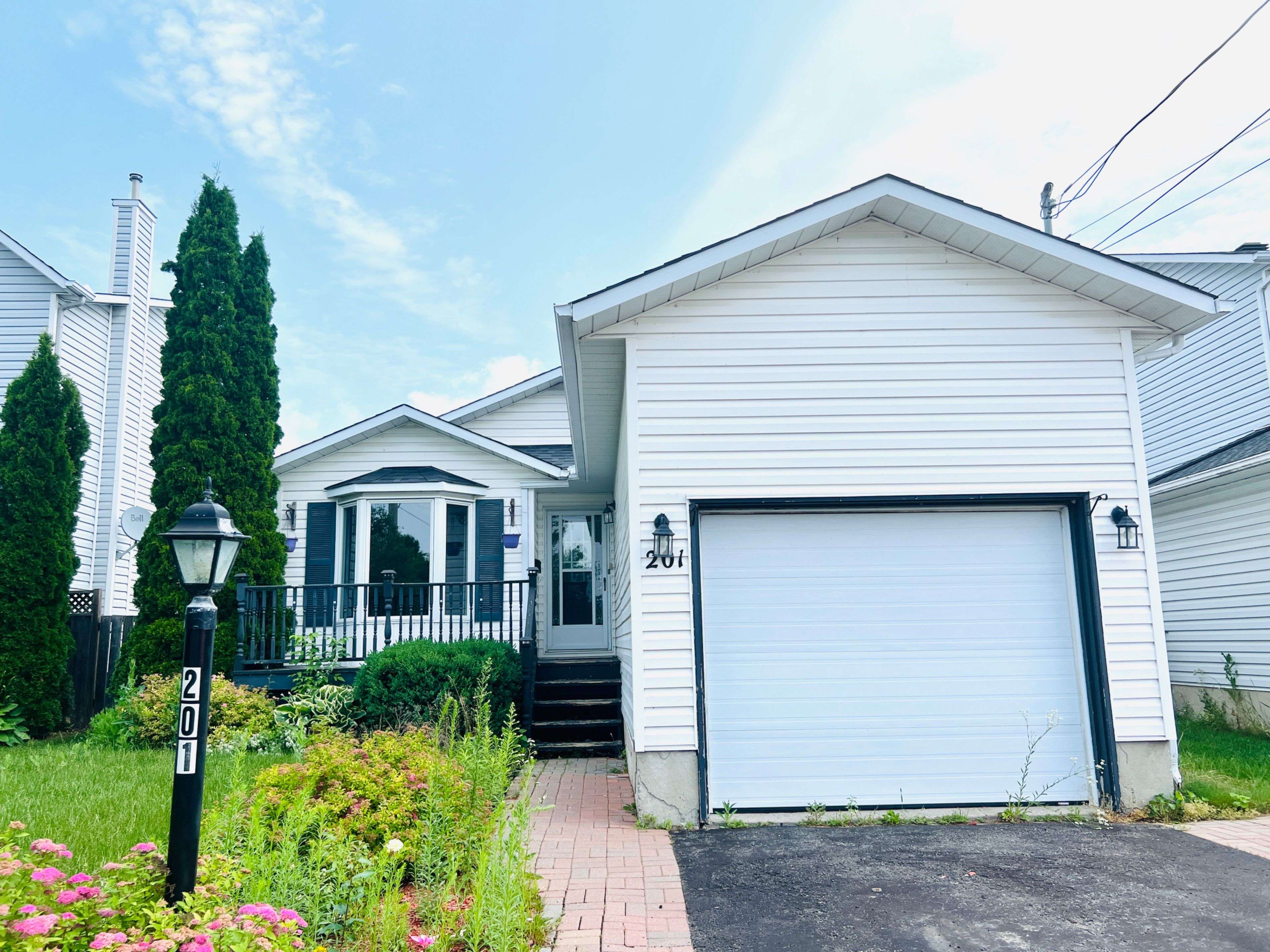 Carleton Place, ON K7C 4N2,201 Mississippi RD