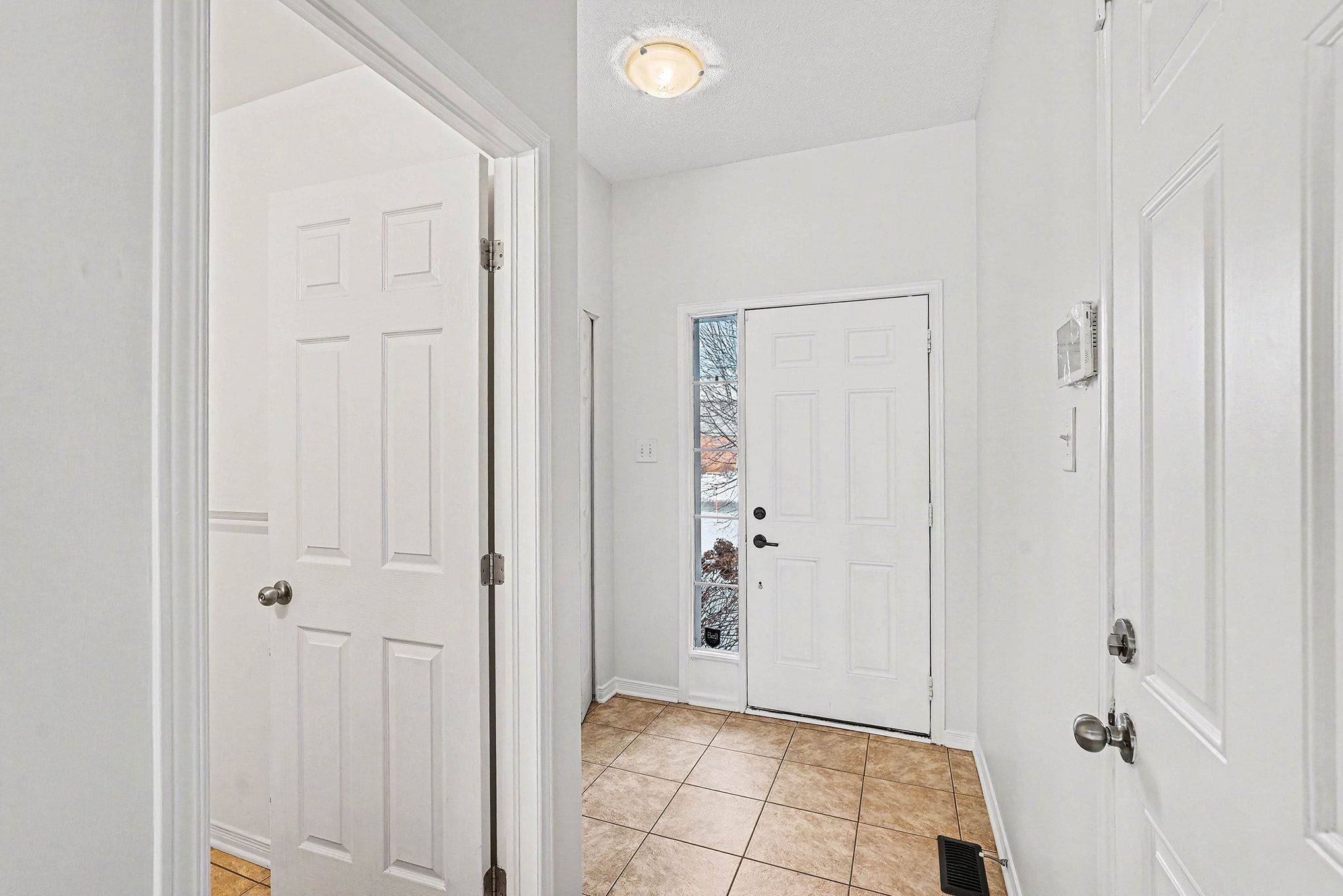 Kanata, ON K2K 0C3,1008 Klondike RD