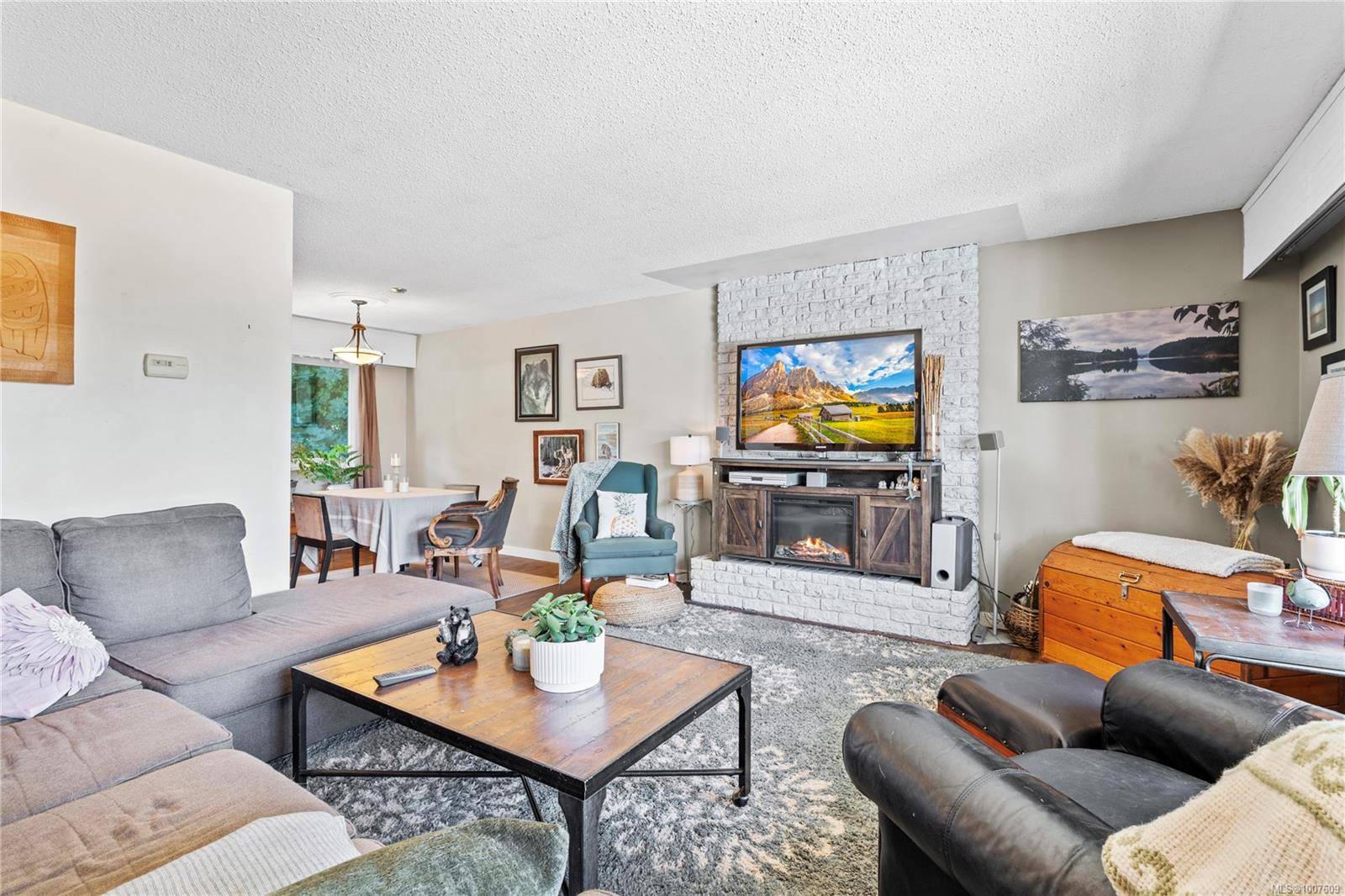 Parksville, BC V9P 1X7,1526 Sunrise Dr