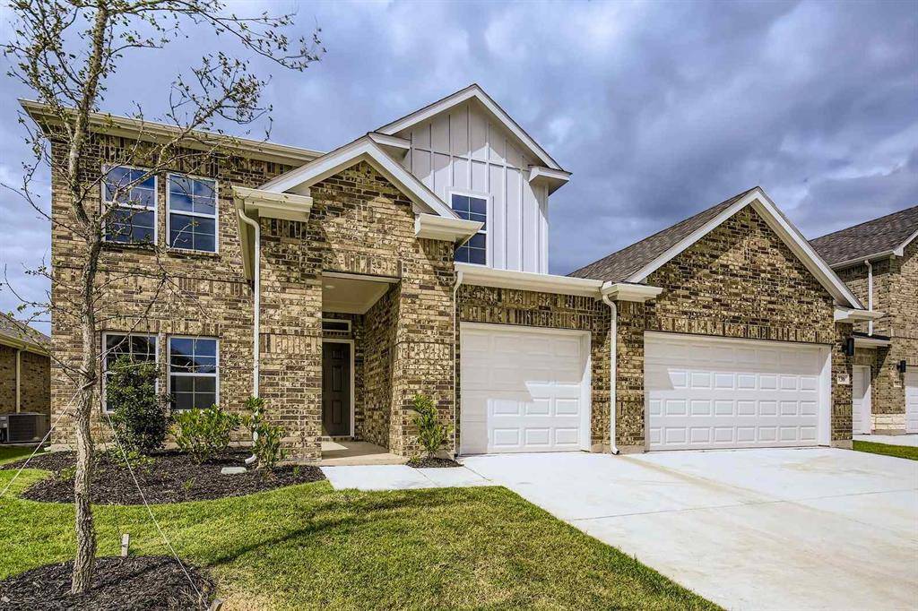 Forney, TX 75126,736 Vineyard Way