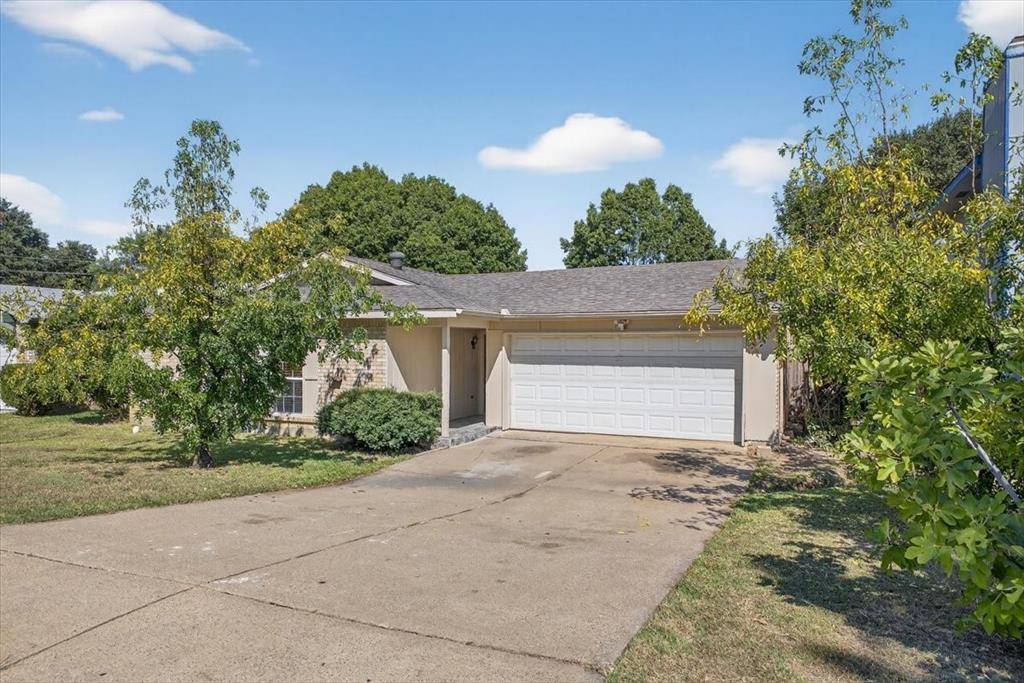 Arlington, TX 76014,2203 Newbury Drive