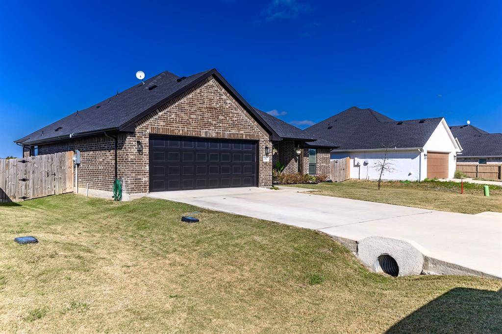 Palmer, TX 75152,250 Poinsetta Drive