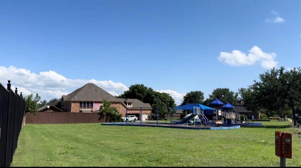 Rowlett, TX 75089,10014 Fairway Vista Drive