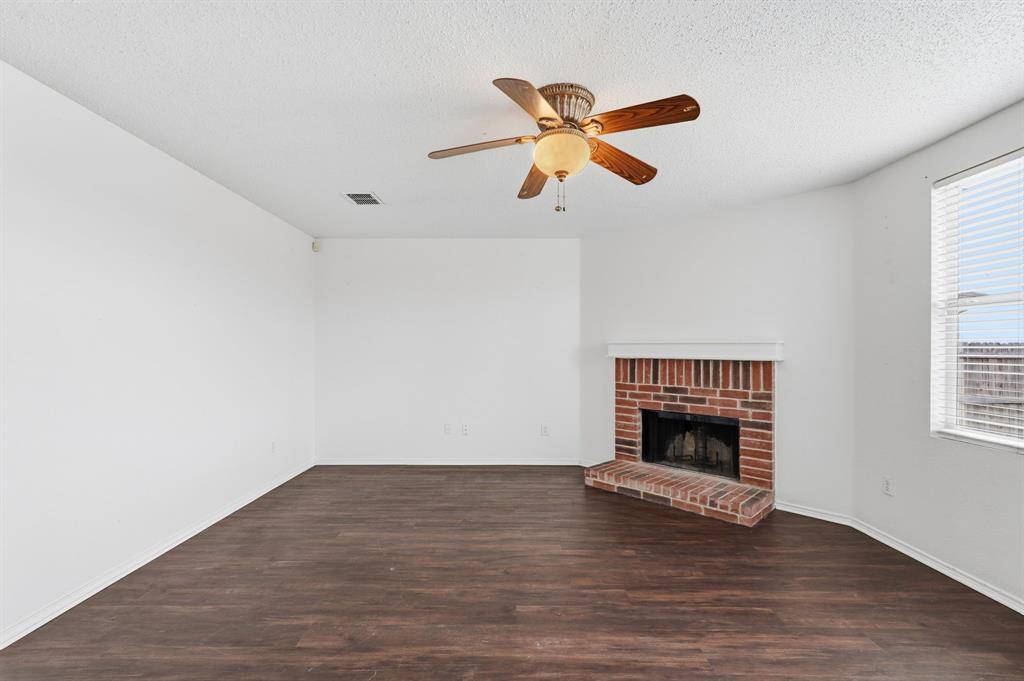 Burleson, TX 76028,205 Phlox Lane