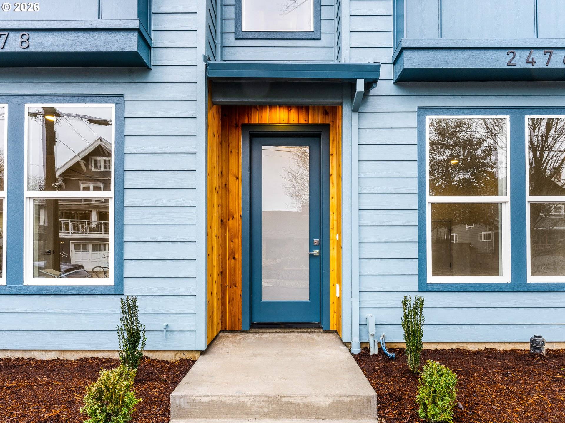 Portland, OR 97214,2476 SE Lincoln ST