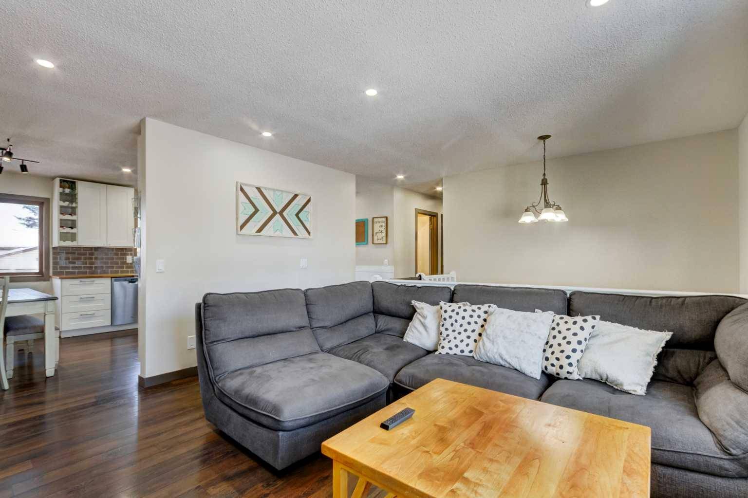 Strathmore, AB T1P 1E9,105 Maplewood DR