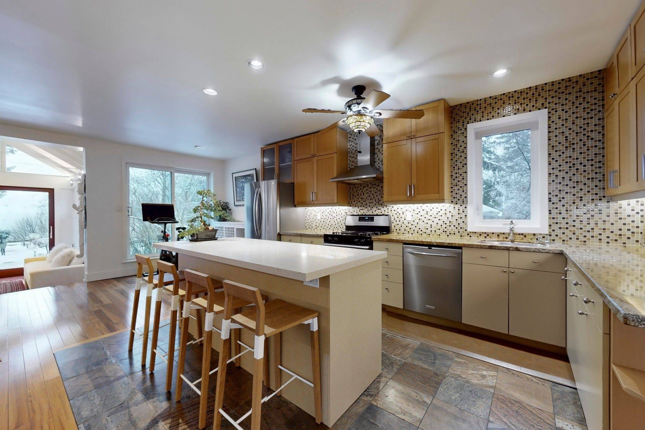 Toronto E06, ON M1N 1E6,3 Dault RD