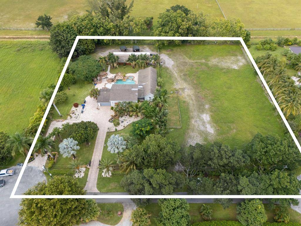 Boca Raton, FL 33496,8233 Stagecoach Ln