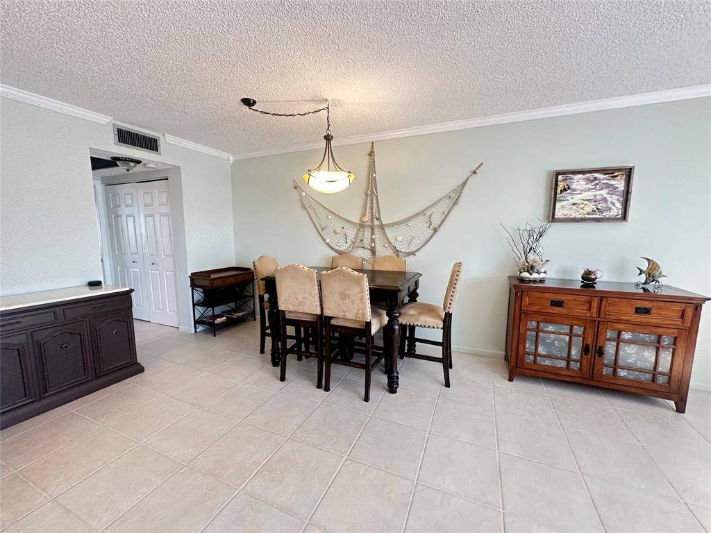 Deerfield Beach, FL 33442,4032 Cambridge B #4032