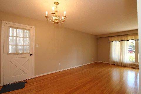 Markham, ON L3R 1S6,73 Fred Varley DR