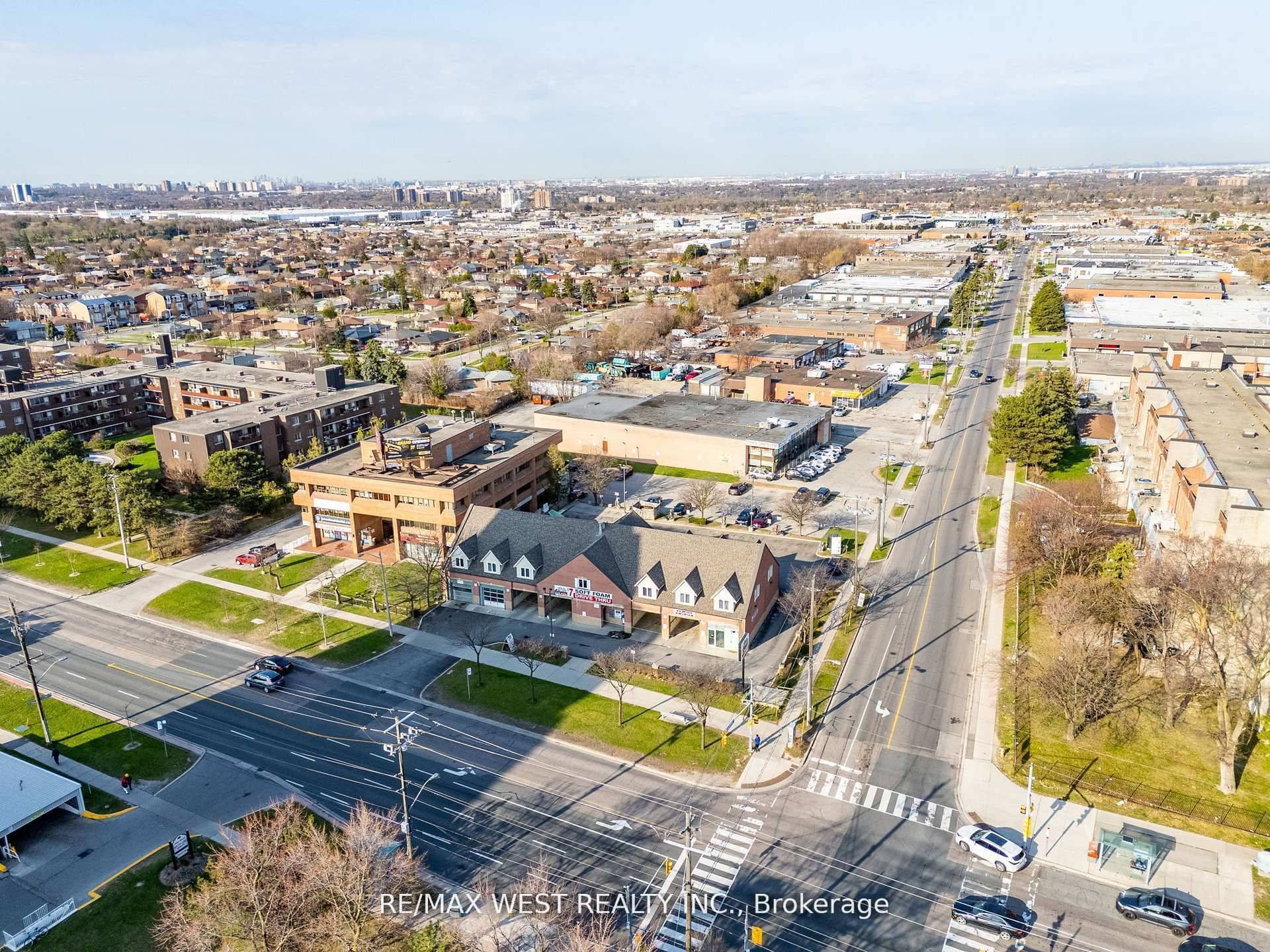 Toronto W05, ON M3N 2H9,2800 Jane ST