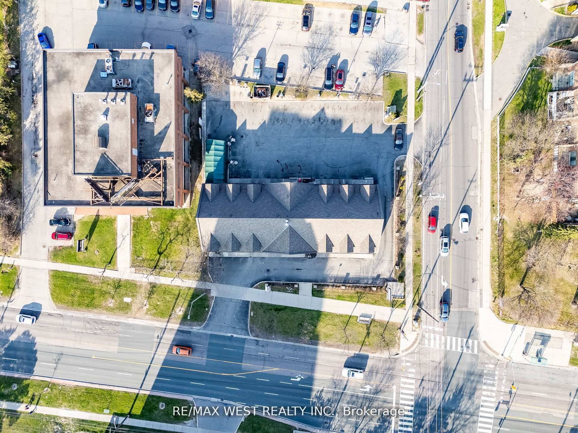 Toronto W05, ON M3N 2H9,2800 Jane ST