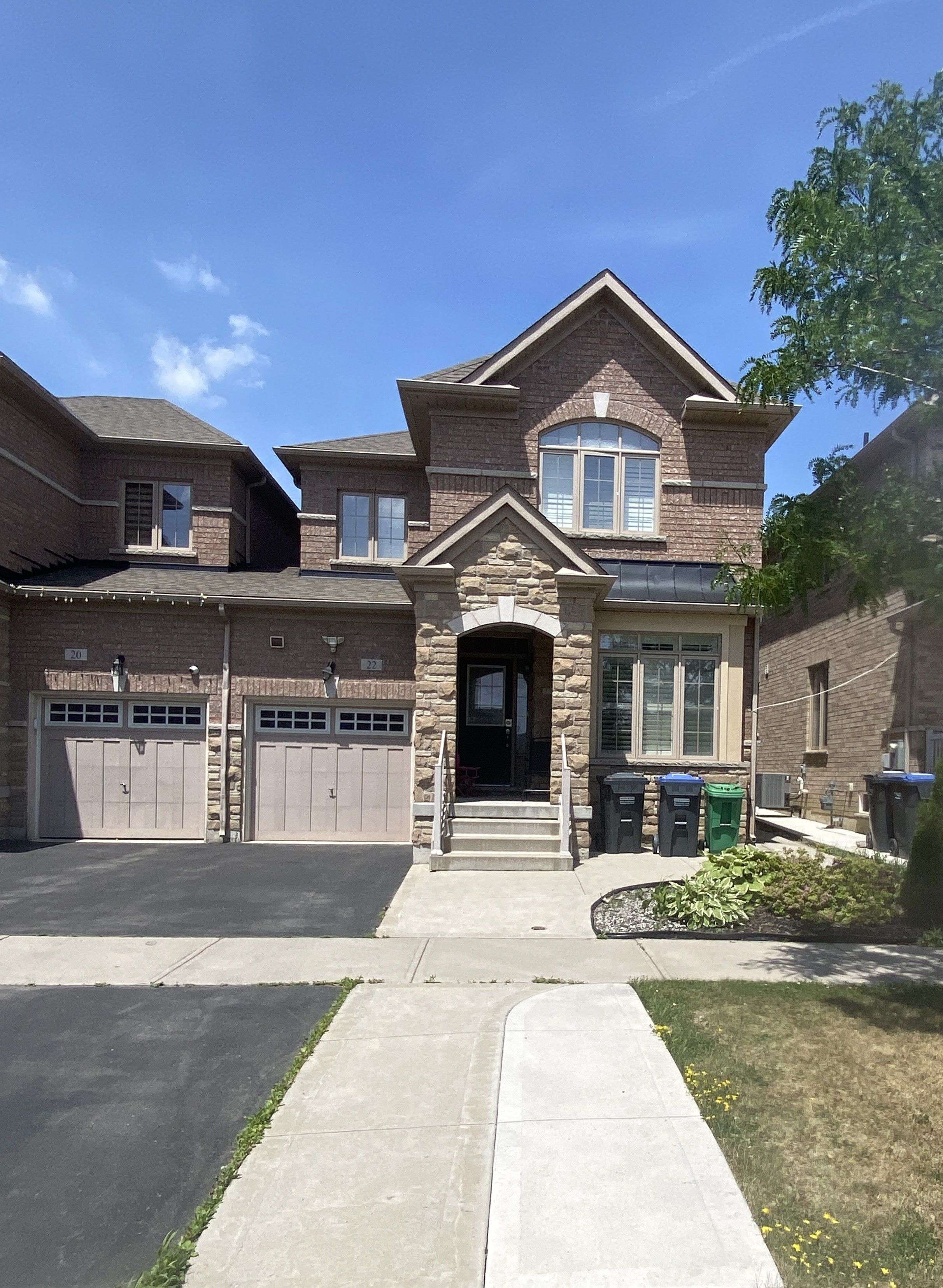 Brampton, ON L6P 3Z2,22 Relton CIR