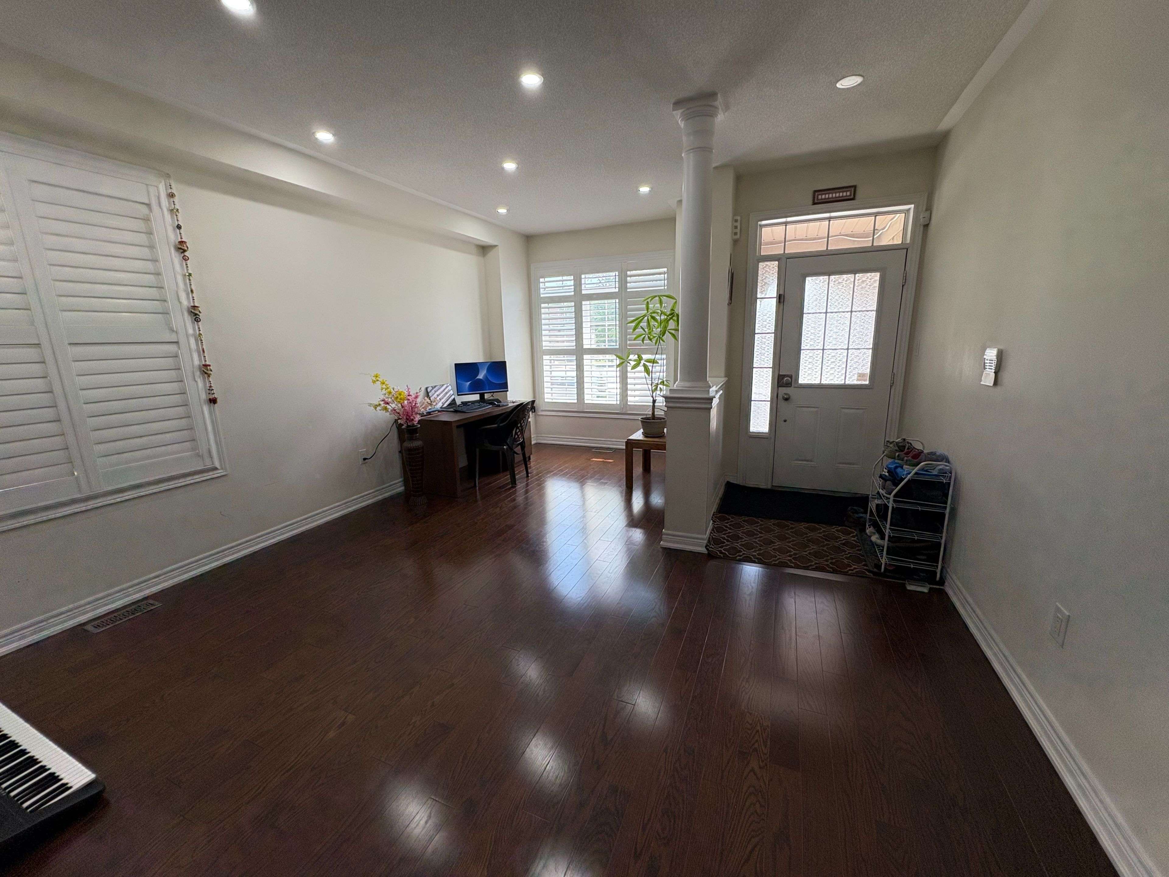 Brampton, ON L6P 3Z2,22 Relton CIR