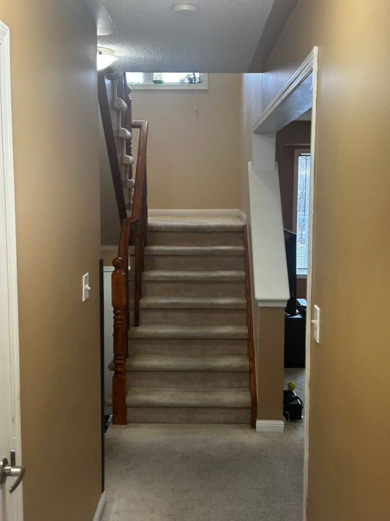 Oakville, ON L6M 5J1,3086 Stornoway CIR