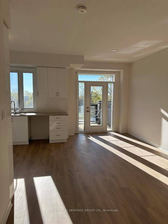 Brantford, ON N3T 0Y1,660 Colborne ST W #32