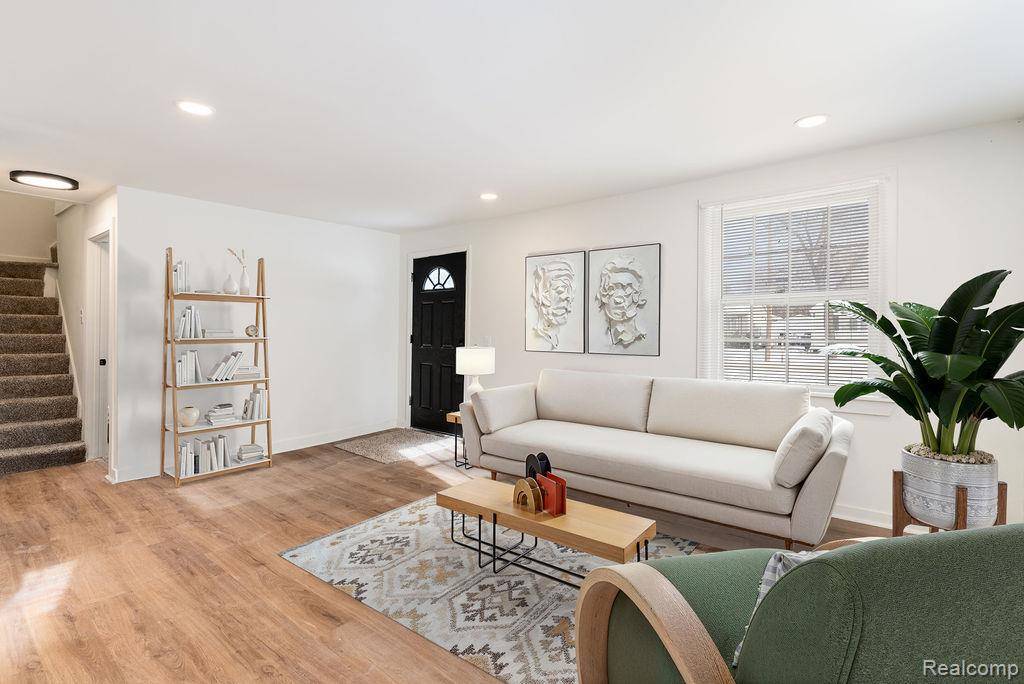 Flint, MI 48532,1442 Mintola AVE