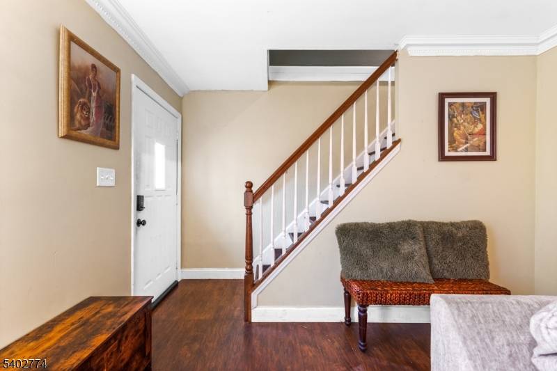 Edison Twp., NJ 08817,39 Prospect Ave.