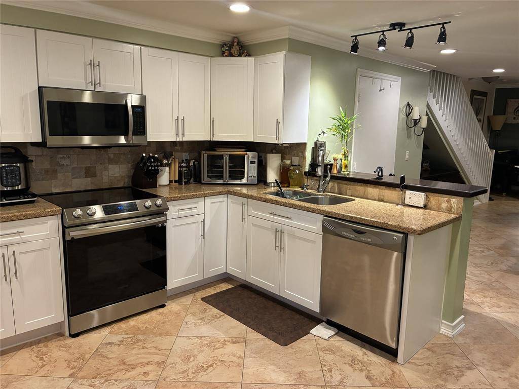 Weston, FL 33327,1552 Barcelona Way #6-19