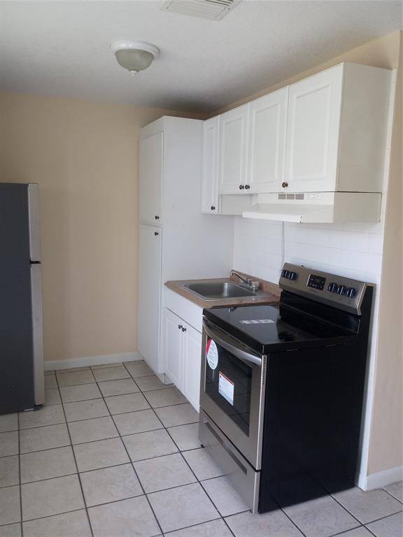 Hallandale Beach, FL 33009,Address not disclosed