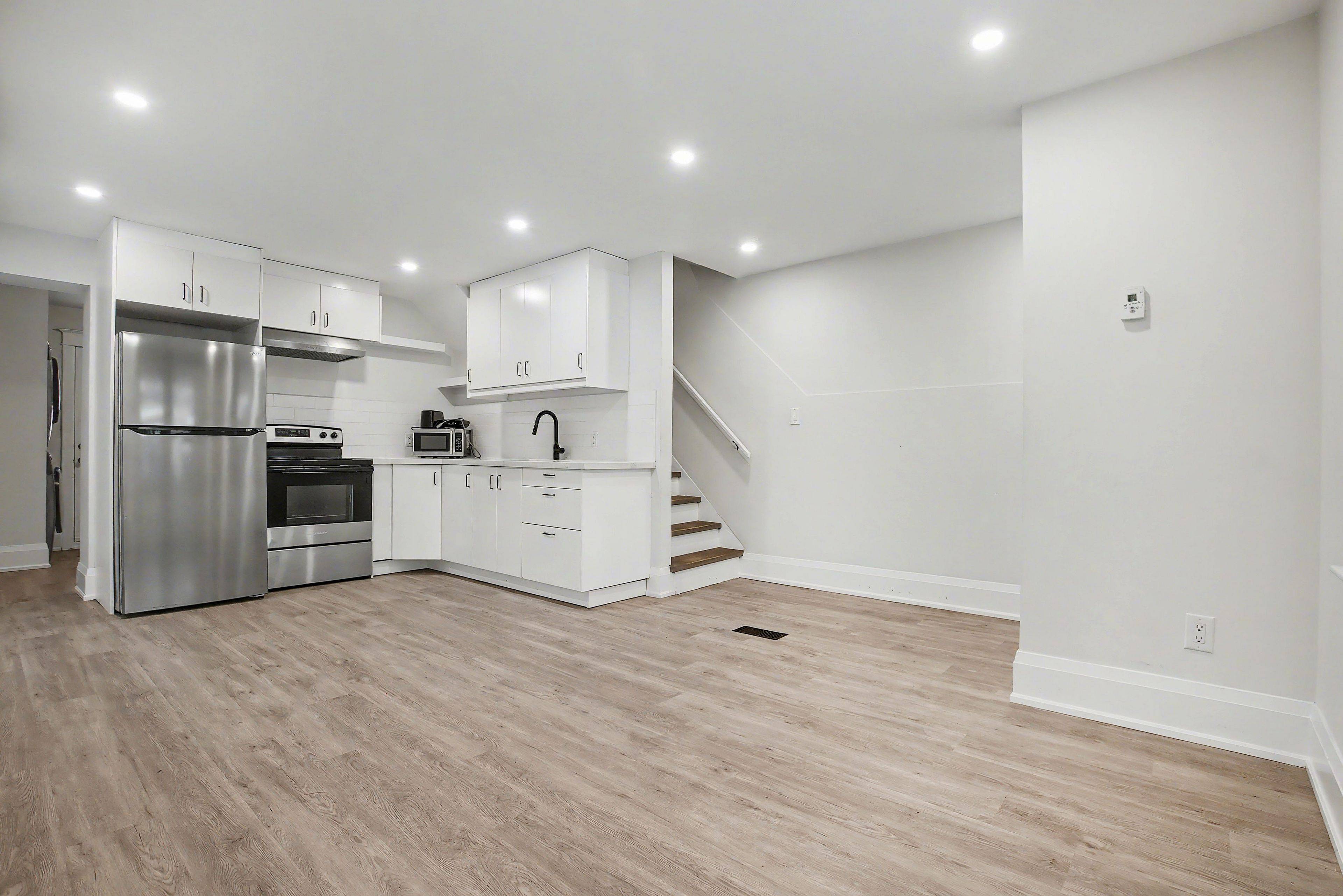 Hamilton, ON L8L 3J3,33 Dalkeith AVE