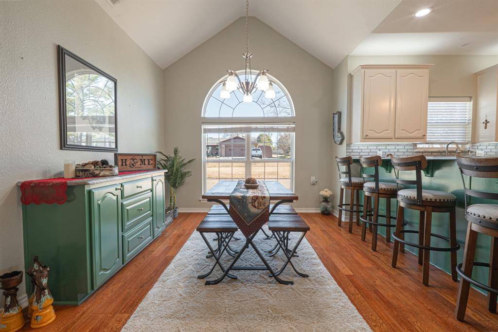 Lake Kiowa, TX 76240,100 San Chez Drive