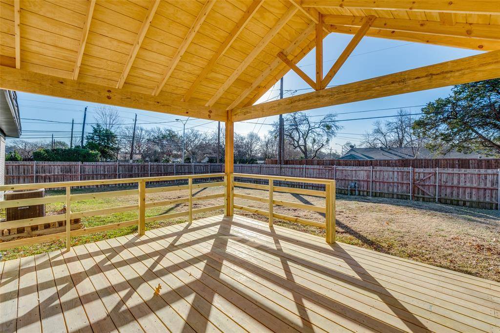 Farmers Branch, TX 75234,3072 Mark Twain Drive