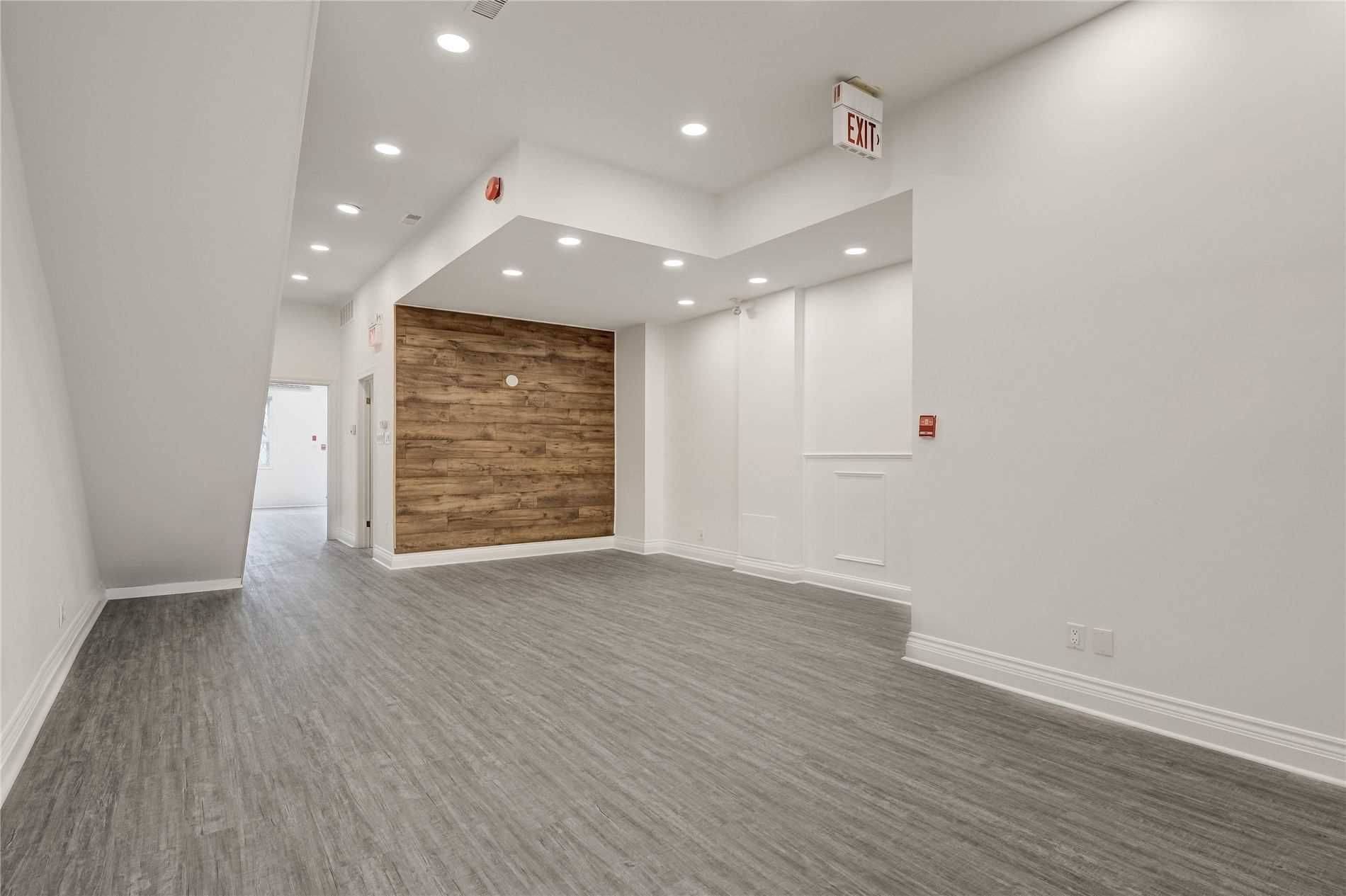 Toronto C01, ON M5T 1S2,283 College ST #2nd&3rd