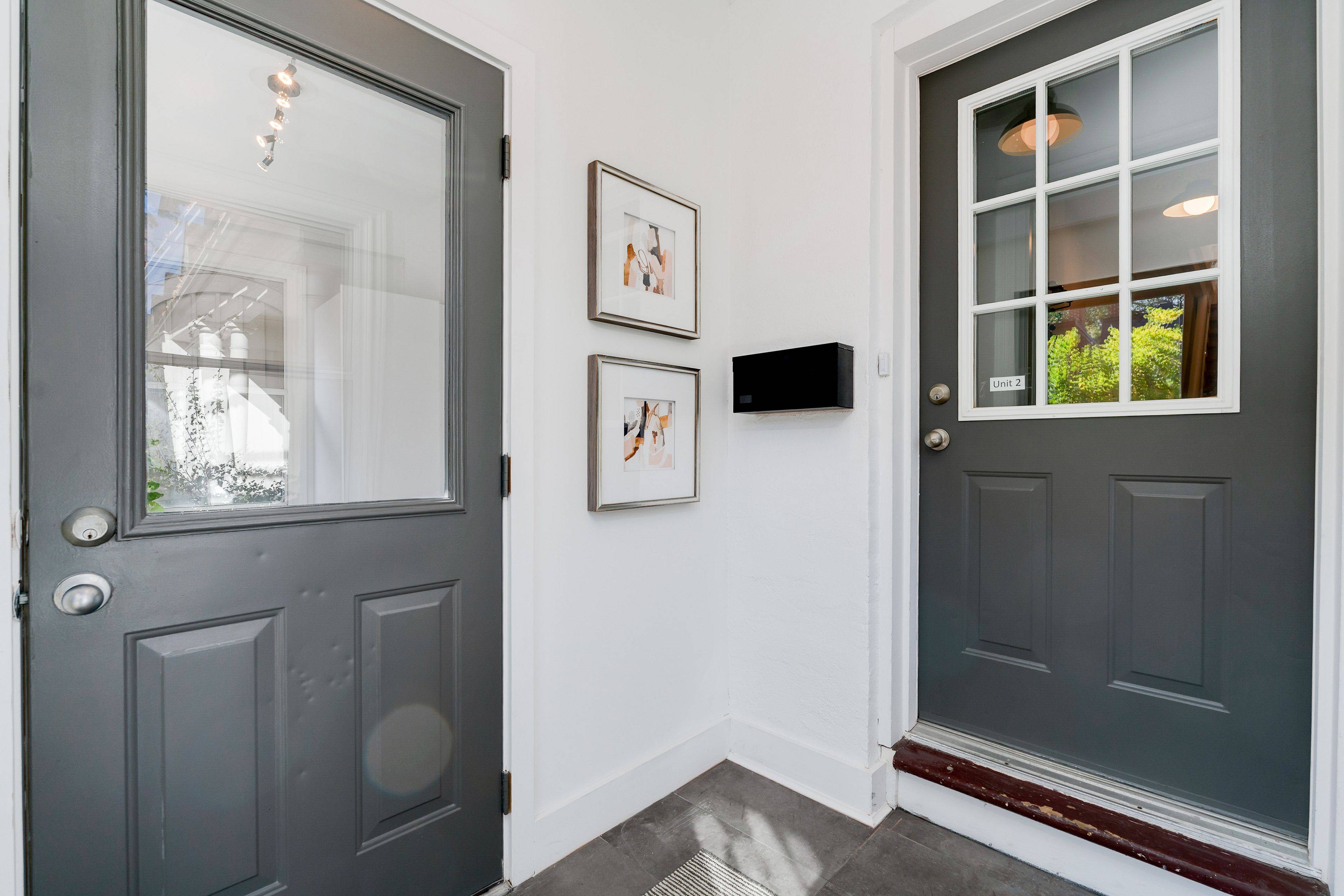 Toronto E01, ON M4K 1C3,4 Riverdale AVE #Upper