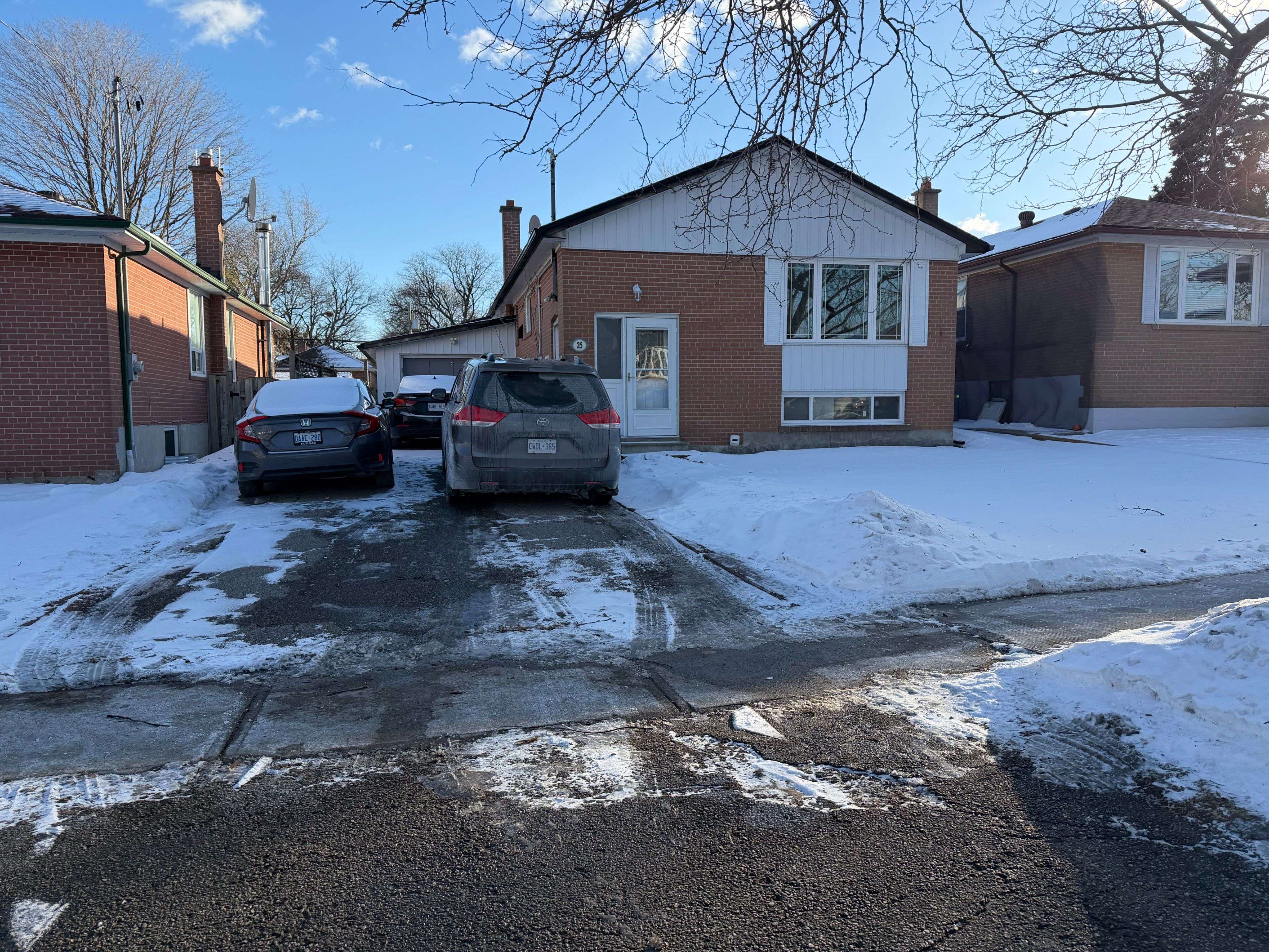 Toronto E09, ON M1G 2G5,25 Par AVE