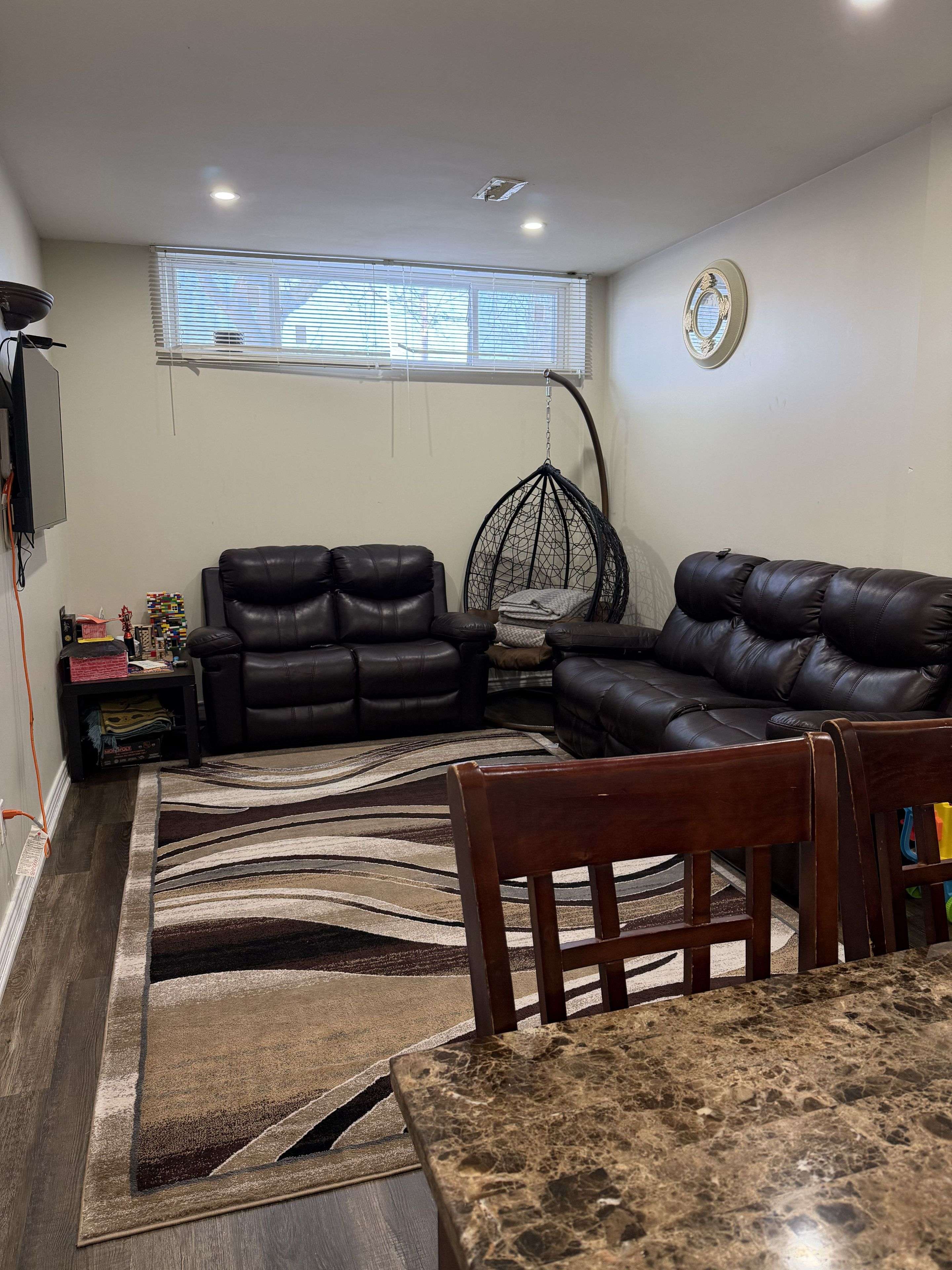 Toronto E09, ON M1G 2G5,25 Par AVE