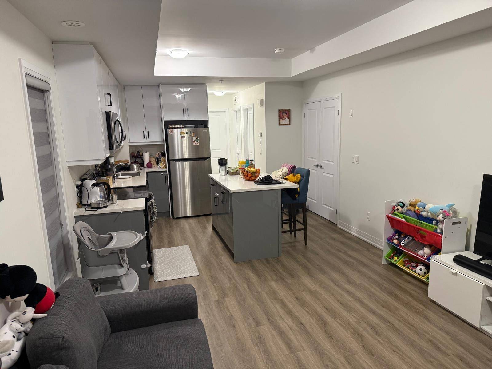 Pickering, ON L1X 0L2,2635 William Jackson DR #101