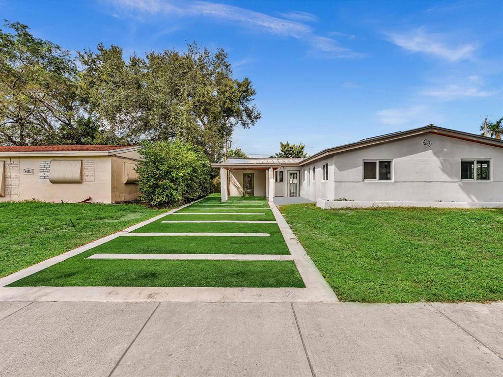 Hollywood, FL 33024,6641 Douglas St