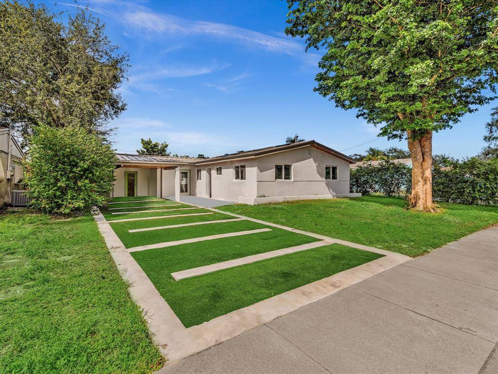 Hollywood, FL 33024,6641 Douglas St