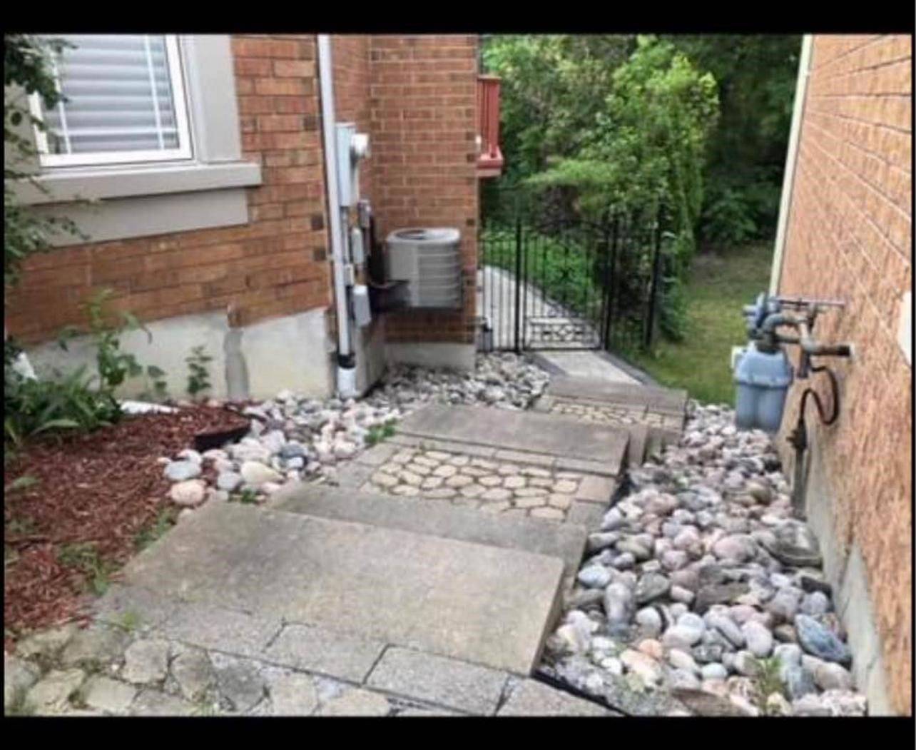 Richmond Hill, ON L4E 3X9,180 Estate Garden DR