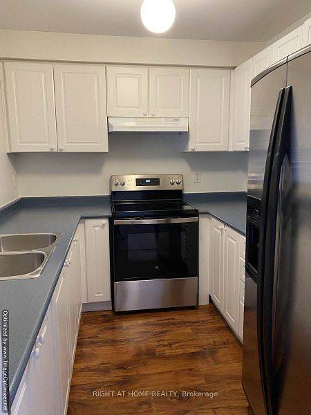 Burlington, ON L7L 6S6,4372 Fairview ST