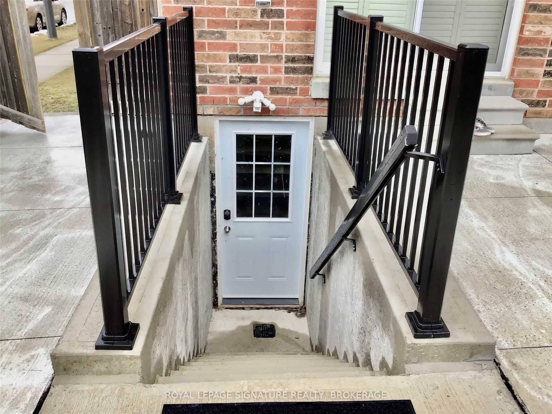 Milton, ON L9T 7P8,751 Pitcher PL #BSMT