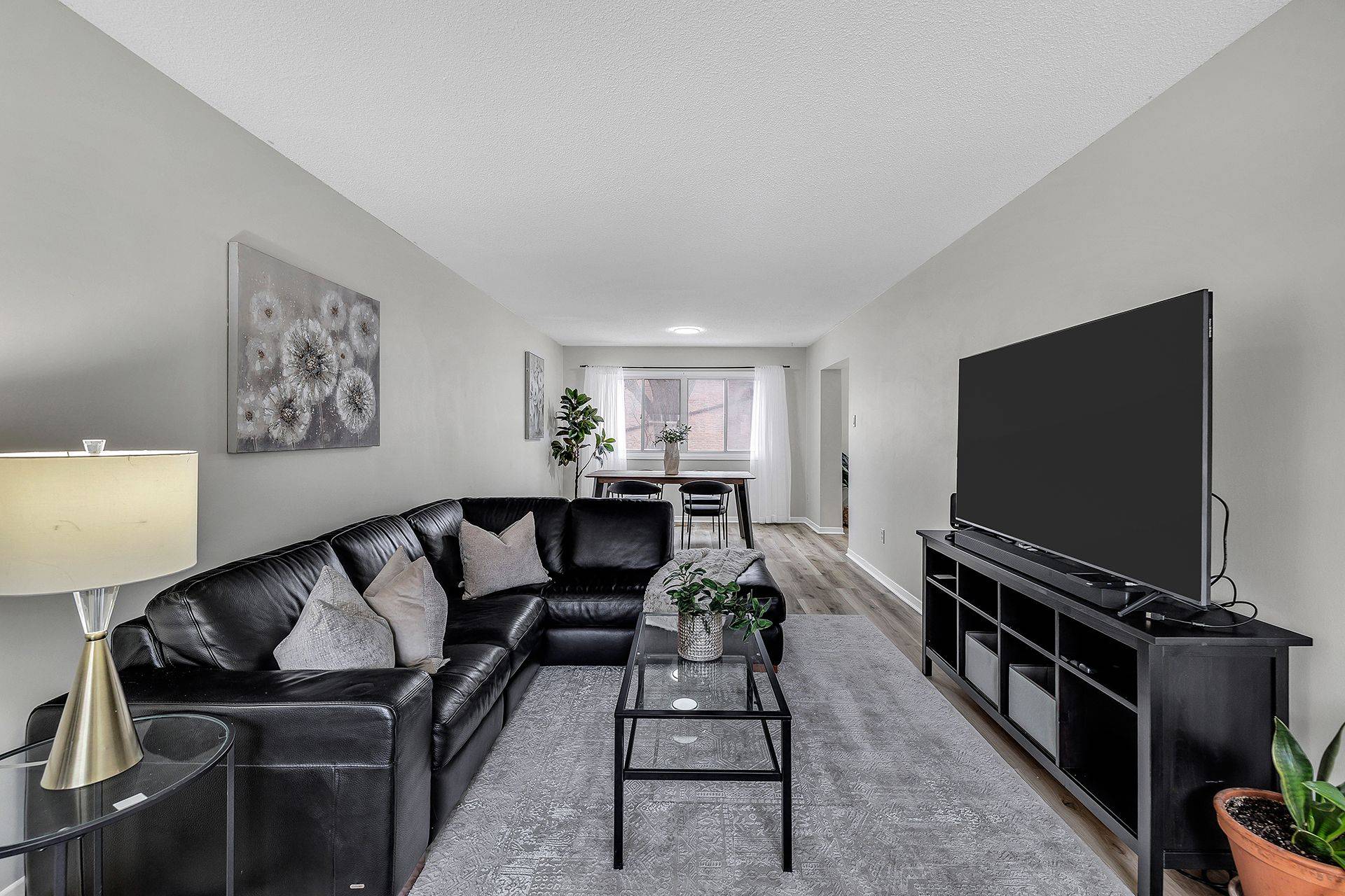 Mississauga, ON L5N 2P3,7030 Copenhagen RD #49