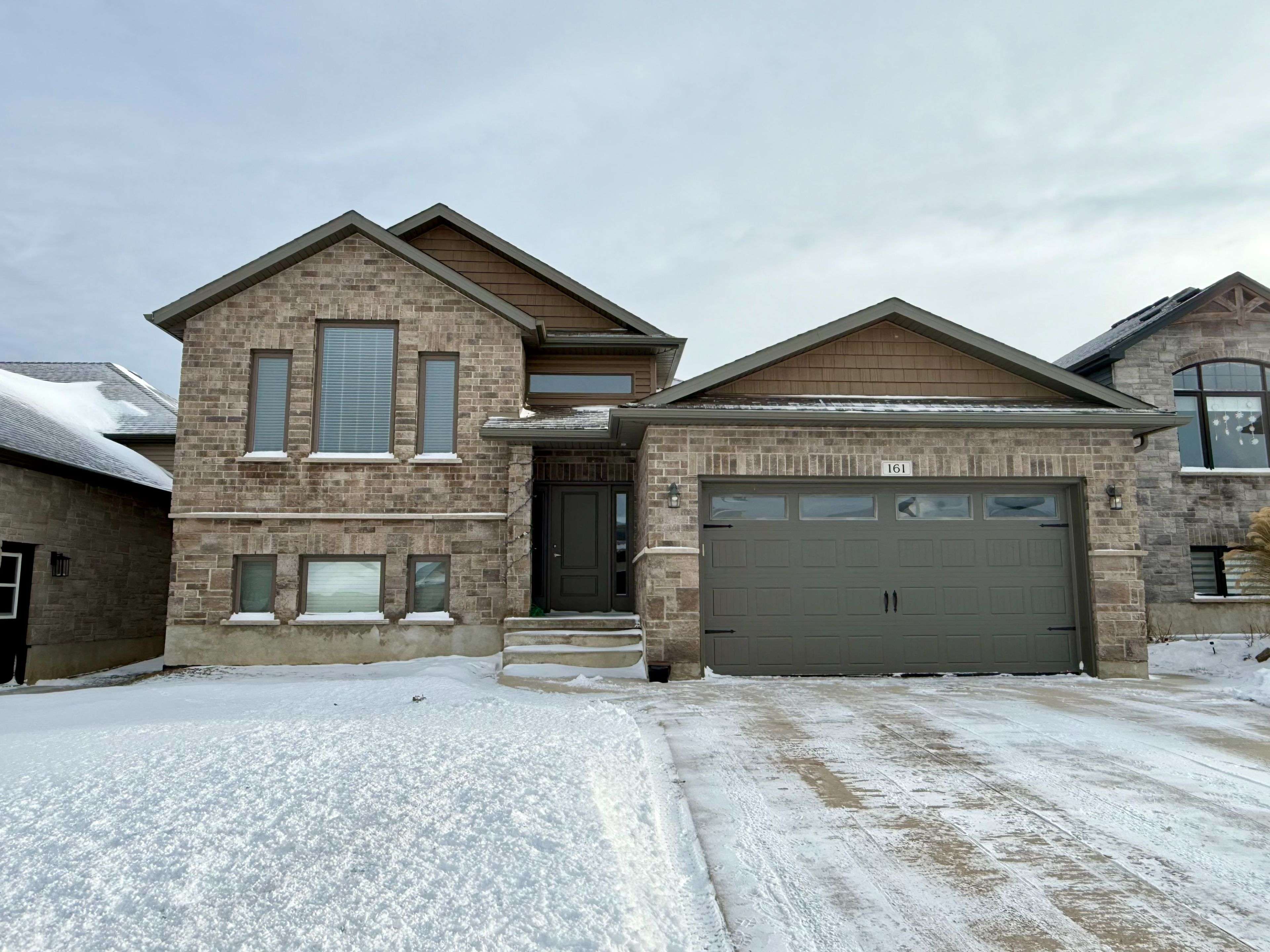 Hanover, ON N4N 0B5,161 17th Ave A N/A